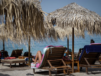 Ανοίγει η εστίαση στους εσωτερικούς χώρο...