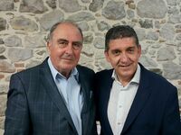  Στο πλευρό του Γρηγόρη Αλεξόπουλου και ...