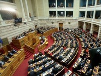 "Μάχη" πολιτικών αρχηγών για τ...