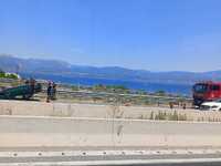 Πάτρα: Ανετράπη αυτοκίνητο στον Ψαθόπυργ...