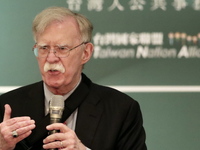 Έφοδος του FBI στο σπίτι του πρώην συμβο...