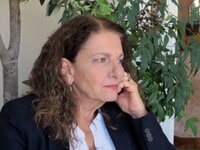 Ρέα Γαλανάκη : "Ζητώ ένα λεπτό απόλ...