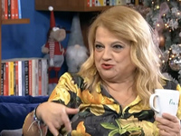 Ελένη Καστάνη: Βλέποντας έναν άνθρωπο, κ...