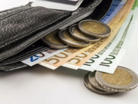 «Βροχή» πληρωμών τη Μεγάλη Εβδομάδα 