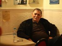 «Να 'σουνα, φιλάρα το '80 στον καφενέ το...