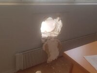 Διέρρηξαν το γραφείο του Τσακαλώτου- Άμε...