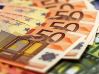 Επιστρεπτέα προκαταβολή: Ποιοι θα επιστρ...