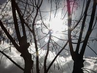 Καιρός σήμερα: Βουτιά της θερμοκρασίας μ...