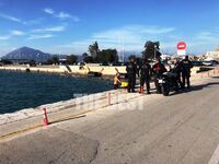 Εν ζωή ο άνδρας που έπεσε στον μόλο της ...