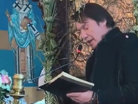 Ο Στράτος Τζώρτζογλου απήγγειλε το Πιστε...