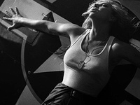 Η Lady Gaga έγραψε και ερμηνεύει το τραγ...