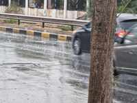  Ξαφνική καλοκαιρινή μπόρα στην Πάτρα - ΦΩΤΟ