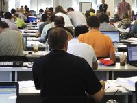 Πότε θα πάρουν οι δικαιούχοι τα 800 ευρώ...