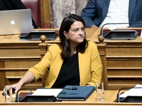 Αιφνιδιασμός από την Κεραμέως: Ζήτησε επ...