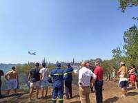 Υπό έλεγχο η φωτιά στην πόλη της Κάτω Αχ...