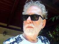 Σε διεθνή παραγωγή με τον Ντάνιελ Γκρεγκ...