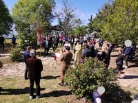 Ποιός κορωνοϊός; – Περίπατο τα μέτρα στη...