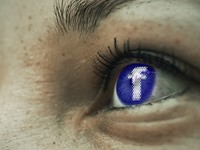 Εργαζόμενοι στη Facebook αδυνατούν να μπ...