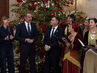 Ποιοι έψαλαν τα κάλαντα της Πρωτοχρονιάς...