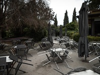 Δερμιτζάκης: Η πανδημία έχει ξεφύγει επε...