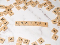 Οι νέοι ρωτούν το ChatGPT για προβλήματα...