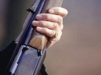 Λαμία: Πυροβολούσε με καραμπίνα τον… Θεό...