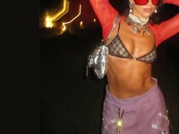 Ντούα Λίπα: Με ποιους ξεφάντωσε ως Gucci...