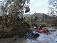 Ηλεία: Συνεχίζονται οι έρευνες στο Πλουτ...