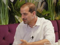 Γαβριήλ Σακελλαρίδης στο thebest: Ανάδελ...