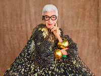 Πέθανε στα 102 το υπέργηρο μοντέλο Iris Apfel