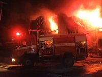 Στάχτη το εργοστάσιο φερέτρων στη ΒΙΠΕ- ...