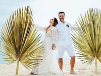 Νέλλα Ιωάννου: Νύφη στον παραδεισένιο Άγ...