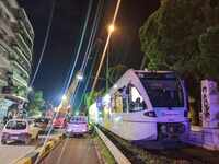 Πάτρα: Τα βαγόνια του Προαστιακού επανατ...