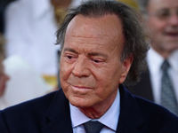 O Χούλιο Ιγκλέσιας είναι σε αναπηρικό αμ...