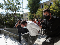 Κολωνός: «Από 10 ετών βίαζαν το κοριτσάκ...