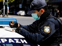 Δυτική Ελλάδα: Θετικός στον κορωνοϊό βγή...