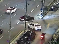 Σοκαριστικό τροχαίο στη Συγγρού: Η στιγμ...