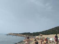 Ανάσα δροσιάς στην παραλία της Καλόγριας- ΦΩΤΟ 