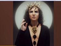 Ο Παντελής Καναράκης ποζάρει ως Ιησούς μ...