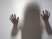 Νέο σοκ: «Σκοτάδι» για την υπόθεση βιασμ...