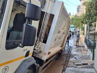 Πάτρα: Οι δρόμοι ανοίγουν και «καταπίνου...