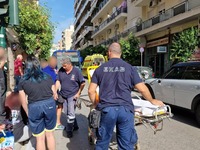 Πάτρα: Παράσυρση ποδηλάτισσας με τραυματ...
