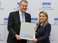 Χριστίνα Αλεξοπούλου: Συνάντηση με τον Π...