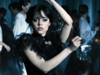 Wednesday: H Tζένα Ορτέγκα κέρδισε βραβε...