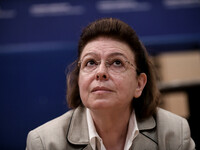 Η Μενδώνη ακύρωσε χορηγία από εμπλεκόμεν...