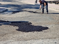 "Σφραγίσματα" στον καρόδρομο τ...