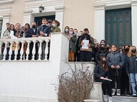 Κάλαντα και ευχές στον δήμαρχο Αιγιαλεία...