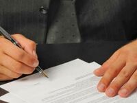 Οι συμβολαιογράφοι προσανατολίζονται σε ...