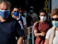 Μάσκα και στους εξωτερικούς χώρους των πλοίων