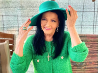 Ζωζώ Σαπουντζάκη: Δες την να χορέυει το ...